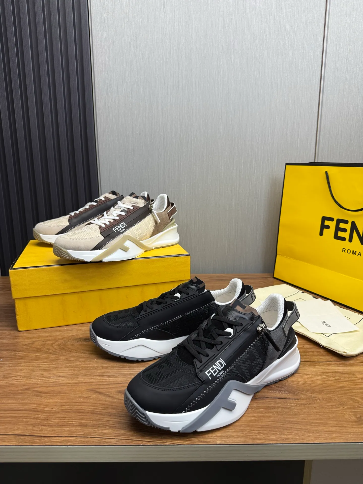 Men's shoes 💰540💰 Fendi [Fendi] hot style is on the market 🔥Fashionable casual men's shoes 🔱 Made of original brand fly knit fabric. Original cowhide + breathable mesh lining + sheepskin feet, perfect shape, top quality, you deserve it 🔜Original rubber outsole, ultra-light, non-slip and wear-resistant 👣 Standard size 38-44